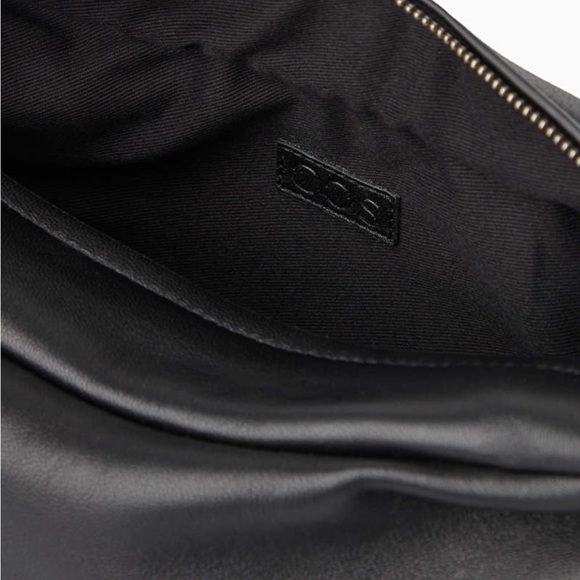 COS LEATHER SWING BAG | BLACK - Picture 4 of 12